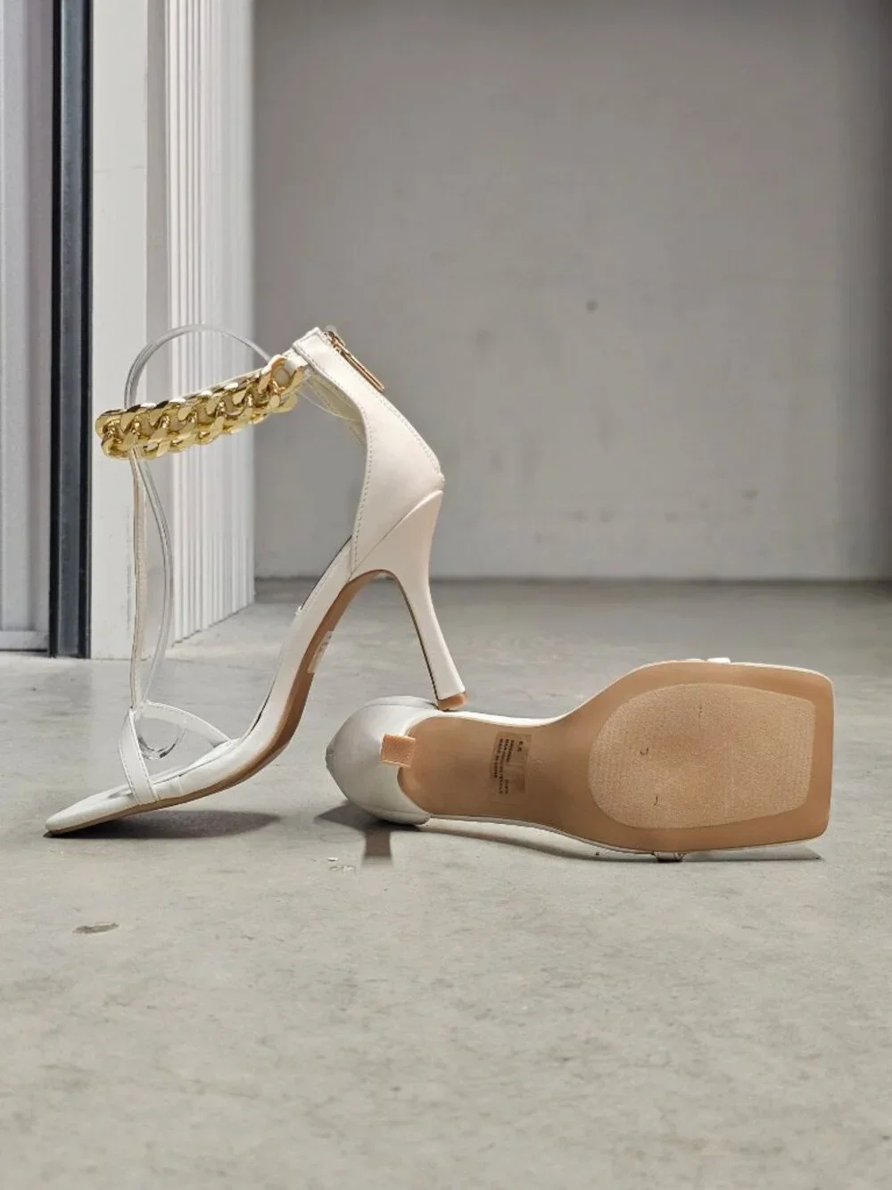 Gold Chain Ankle Strap White High Heel Sandals With Square Toe Stiletto Heel Chi